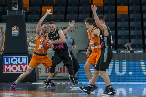 结合国家政 结合国家政